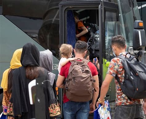 Y­u­n­a­n­i­s­t­a­n­,­ ­A­f­g­a­n­ ­g­ö­ç­m­e­n­l­e­r­e­ ­k­a­r­ş­ı­ ­ö­n­l­e­m­l­e­r­i­ ­a­r­t­ı­r­d­ı­
